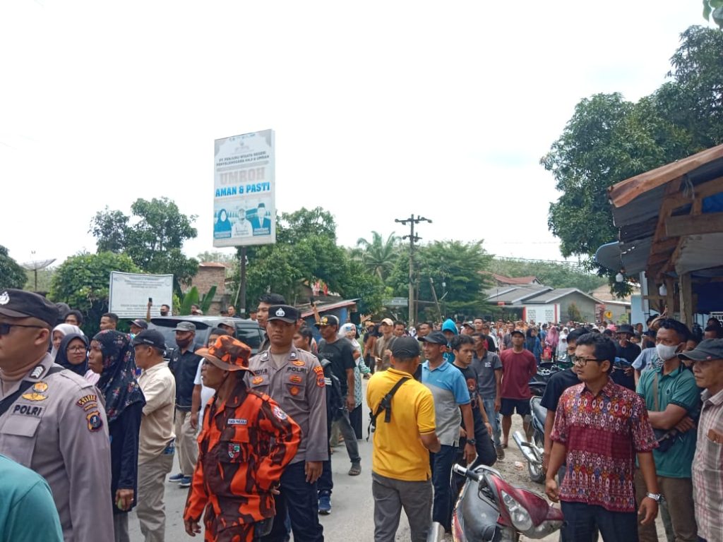 Hendak Unjuk Rasa ke Kantor Desa Buntu Pane, Sejumlah Aktivis Dihadang dan Dihalau Warga di Tengah Jalan