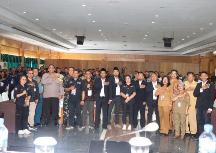 KPU Gelar Rapat Pleno Rekapitulasi Suara Pilgub NTT dan Pilbup Sikka