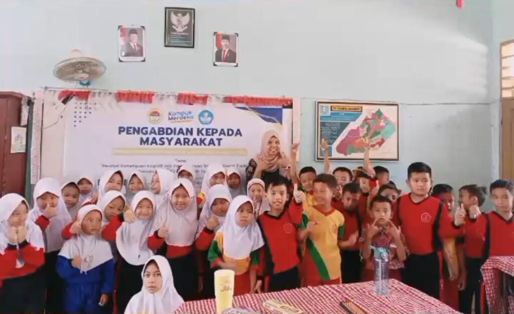 Dosen FKIP UNA Gelar Pengabdian di SDN 014686 Desa Sidomulyo