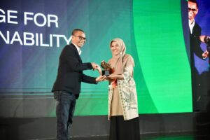 Dari Usaha Ultra Mikro ke Dampak Makro: Nasabah PNM Mekaar Raih Mata Lokal Award 2025