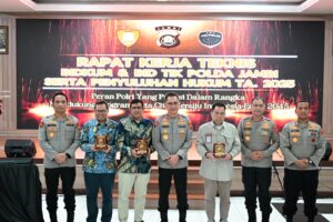 Kapolda Jambi Buka Rakernis Gabungan TIK dan Hukum, Tekankan Pentingnya Penguasaan Teknologi dan Dinamika Regulasi di Lingkungan Polri