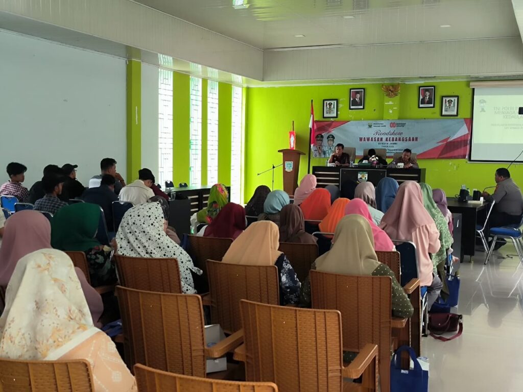 “TNI-Polri Bersama Rakyat Menjaga Keutuhan NKRI”, Kasat Binmas Polresta Jambi Jadi Narasumber Wawasan Kebangsaan