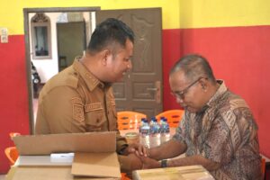 Wakil Bupati Asahan Serahkan Bantuan Peralatan kepada Pelaku UMKM