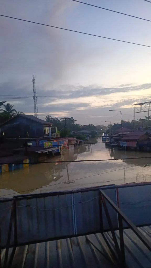 Banjir Langkat Berubah Jadi Darurat Pangan: Warga Tanjung Pura Terisolasi Tanpa Bantuan