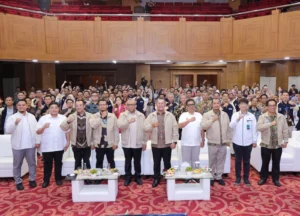 Wamenaker: Dunia Kerja Tak Hanya Lihat Ijazah, tapi juga Kompetensi