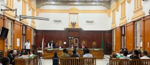 Editorial: Jalan Rusak, Integritas Bangsa Ikut Terkikis