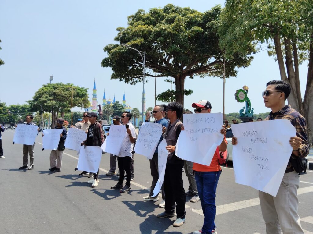 Diduga Intimidasi Wartawan, Aliansi Peduli Keselamatan Jurnalistik Aksi Unjuk Rasa di Kejari Tuban