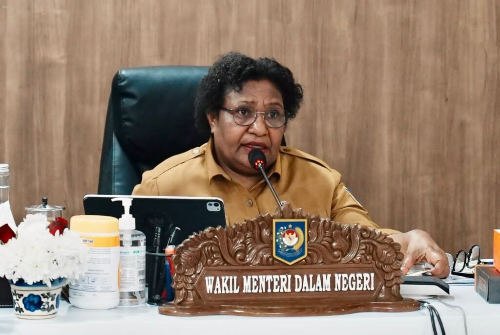 Wamendagri Ribka Haluk Minta Pemda Perkuat Pencegahan Karhutla Sejak Dini