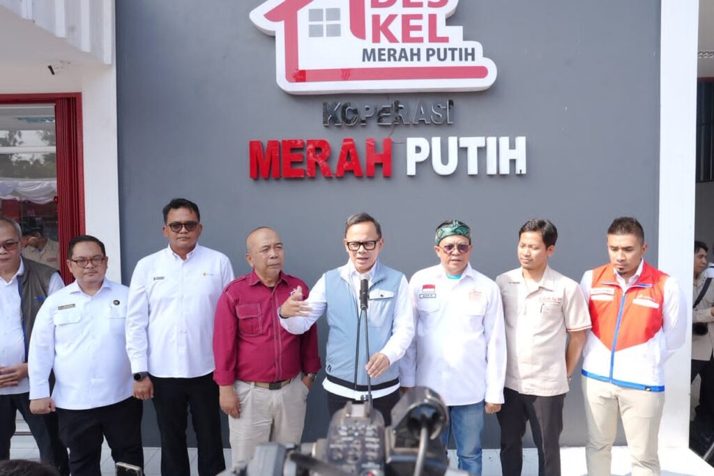Wamendagri Bima Arya Tegaskan Kolaborasi Tiga Serangkai Desa dan BUMN Jadi Kunci Keberhasilan KDKMP
