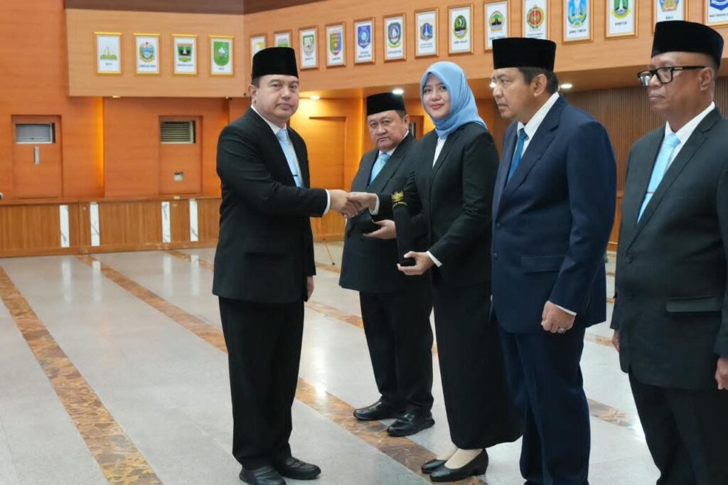 Lantik Pejabat Baru, Sekjen Kemendagri Tekankan soal Evaluasi Menyeluruh dan Target Terukur